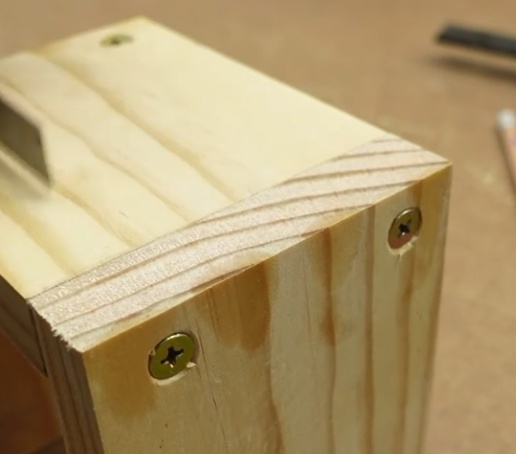 glue and screw timber joints